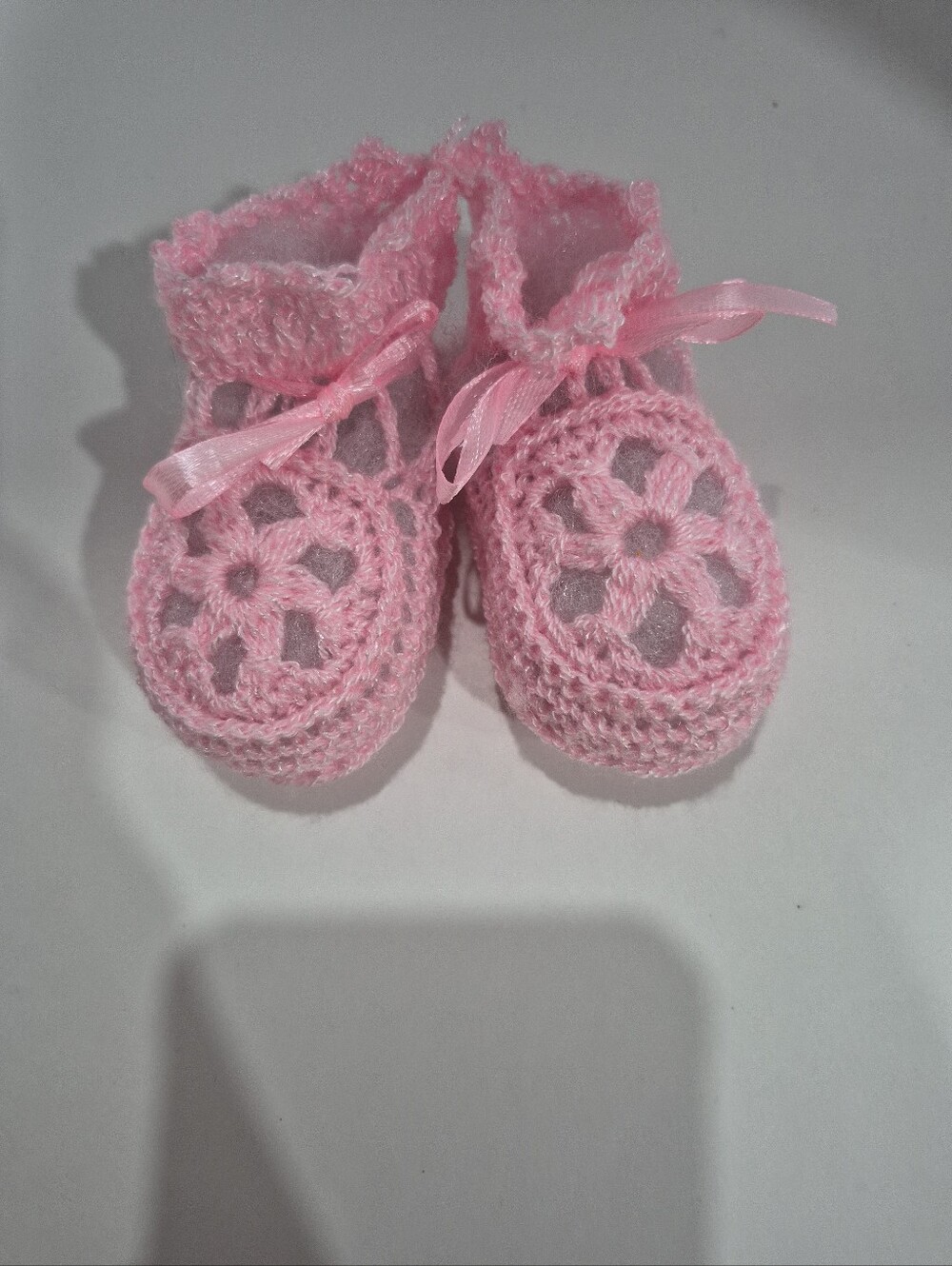 New Baby Girls Crocheted Pinwheel Design Booties Size 0-9 Months